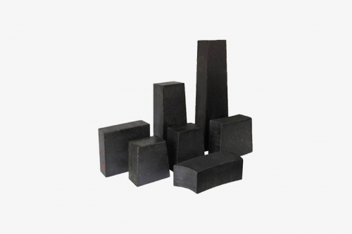 Magnesia carbon bricks for converter lining